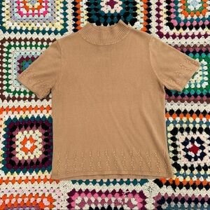 Vintage Sag Harbor short sleeve mock neck knit top
